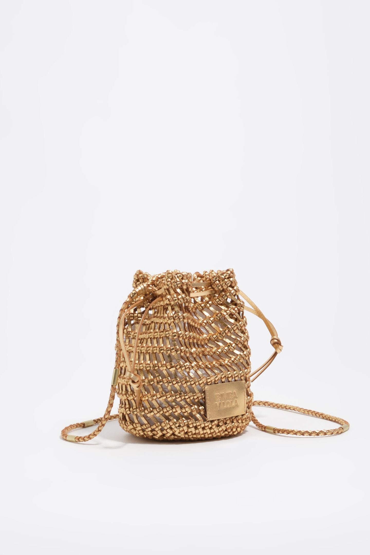 Bolso Bucket Mini Trenzado Piel Oro